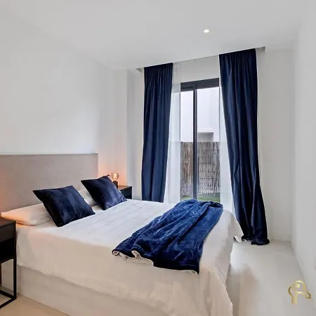 Sea View With Garden In *