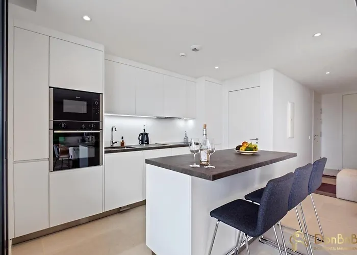 Sea View With Garden In Fuengirola