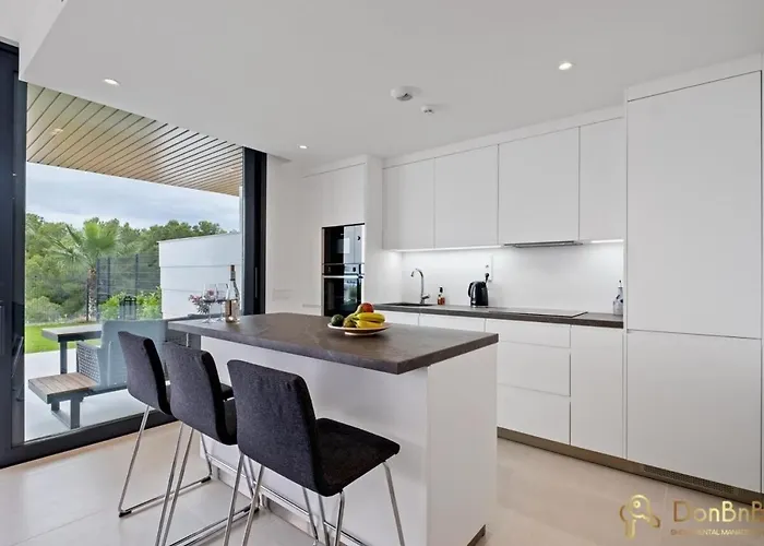 Sea View With Garden In * Fuengirola