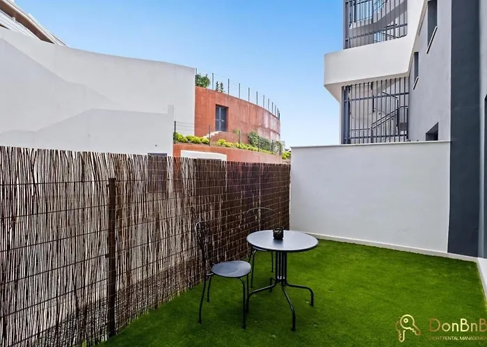 Sea View With Garden In