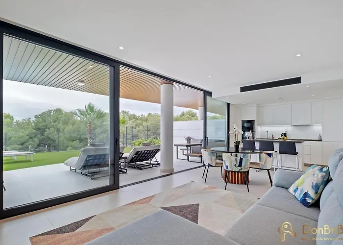 Apartment Sea View With Garden In Fuengirola