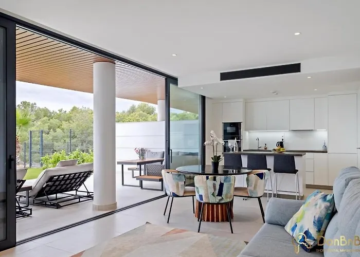 Appartement Sea View With Garden In *